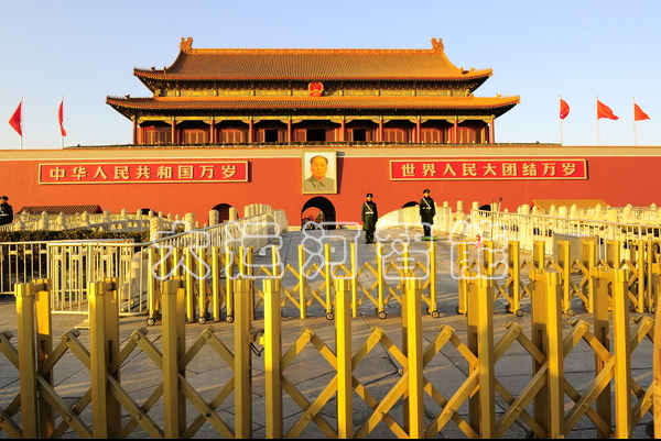 天安门伸缩护栏
